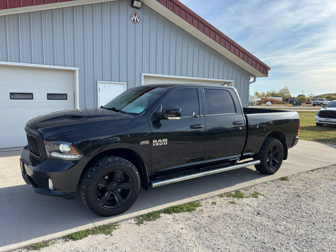 RAM 1500 Sport Crew Cab LWB 4WD 2017 RAM 1500 Sport Crew Cab LWB 4WD 2017