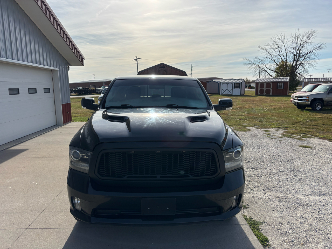 RAM 1500 Sport Crew Cab LWB 4WD 2017 RAM 1500 Sport Crew Cab LWB 4WD 2017