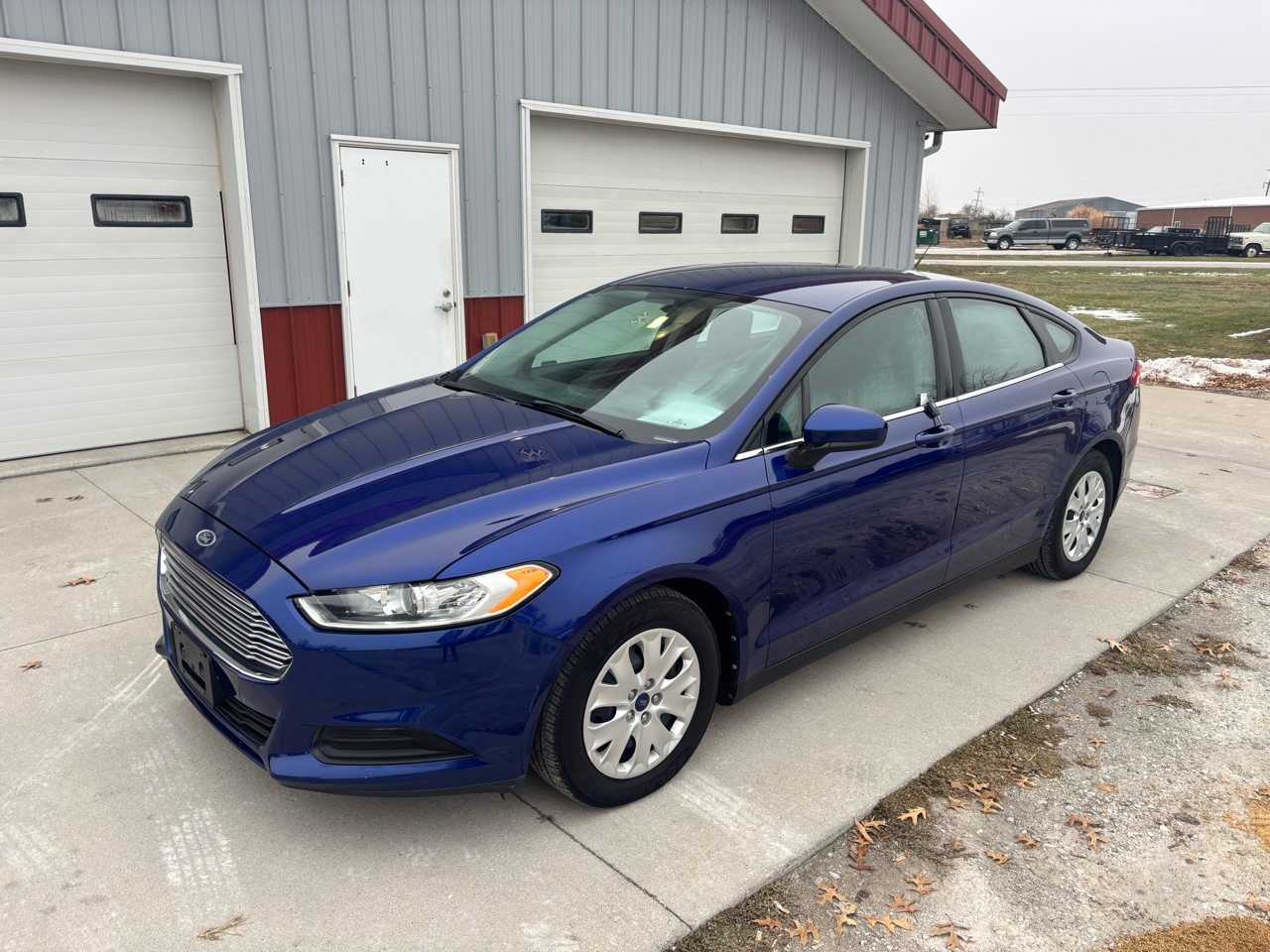 Ford Fusion S 2013
