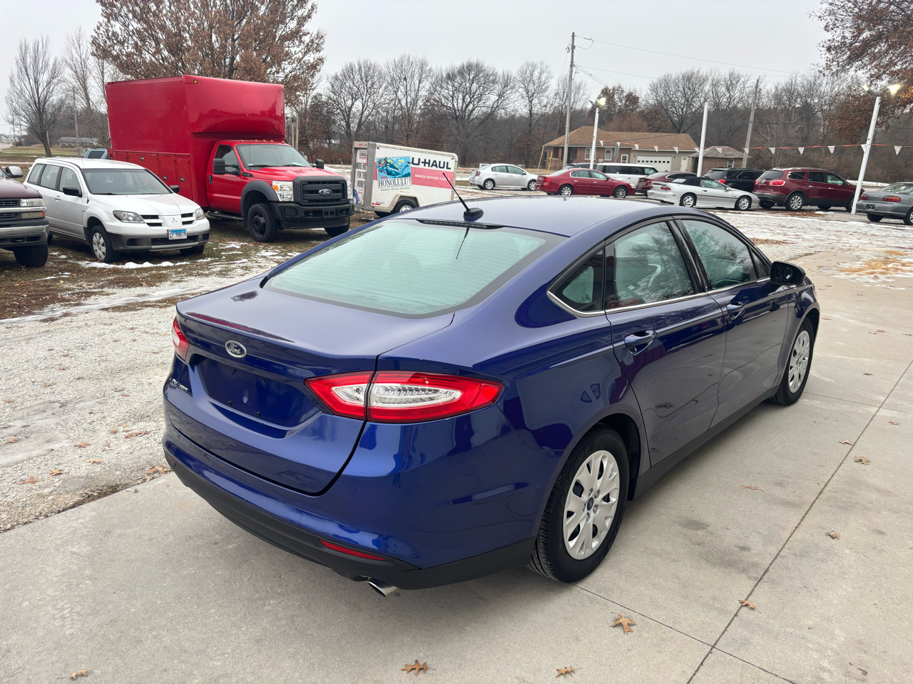 Ford Fusion S 2013