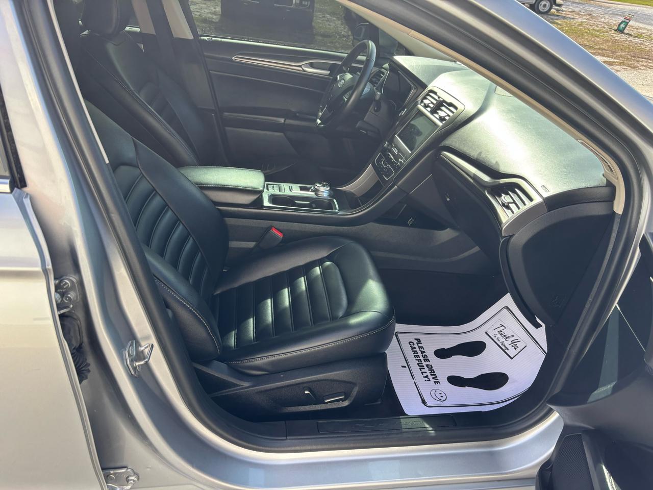 Ford Fusion SEL 2020