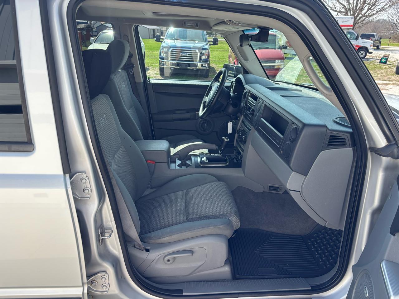 Jeep Commander Sport 4WD 2007