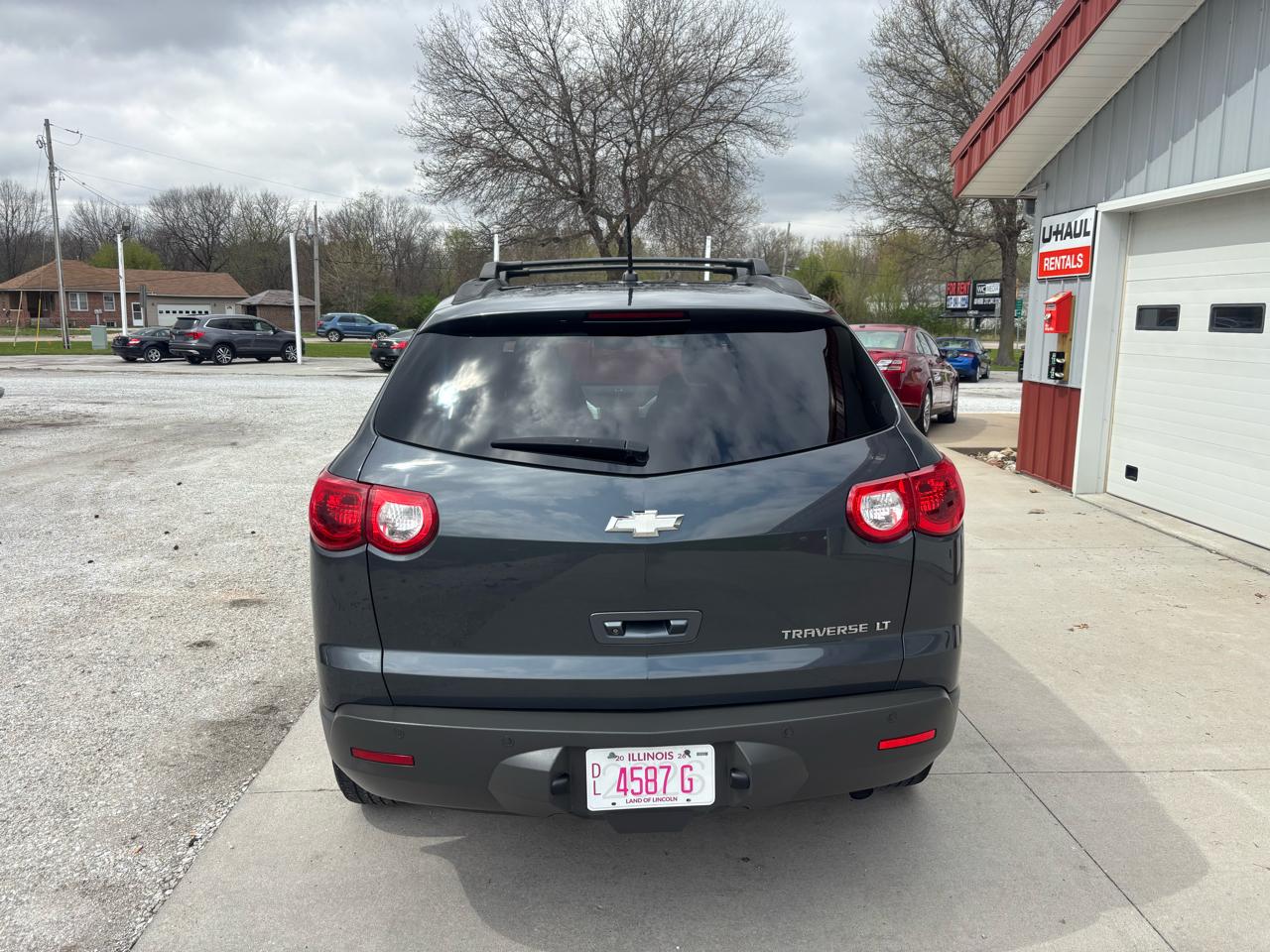 Chevrolet Traverse 2LT FWD 2012