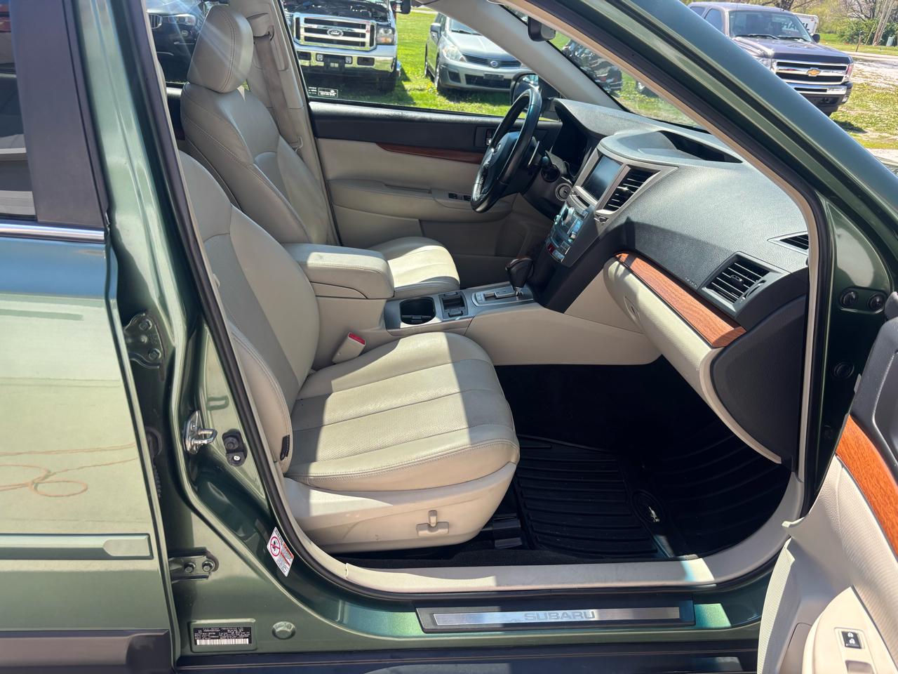 Subaru Outback 3.6R Limited 2013