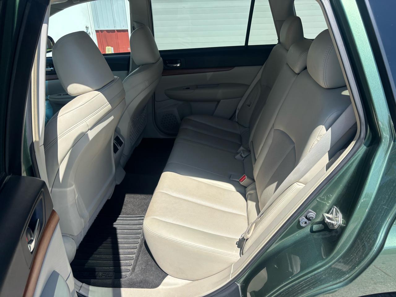 Subaru Outback 3.6R Limited 2013