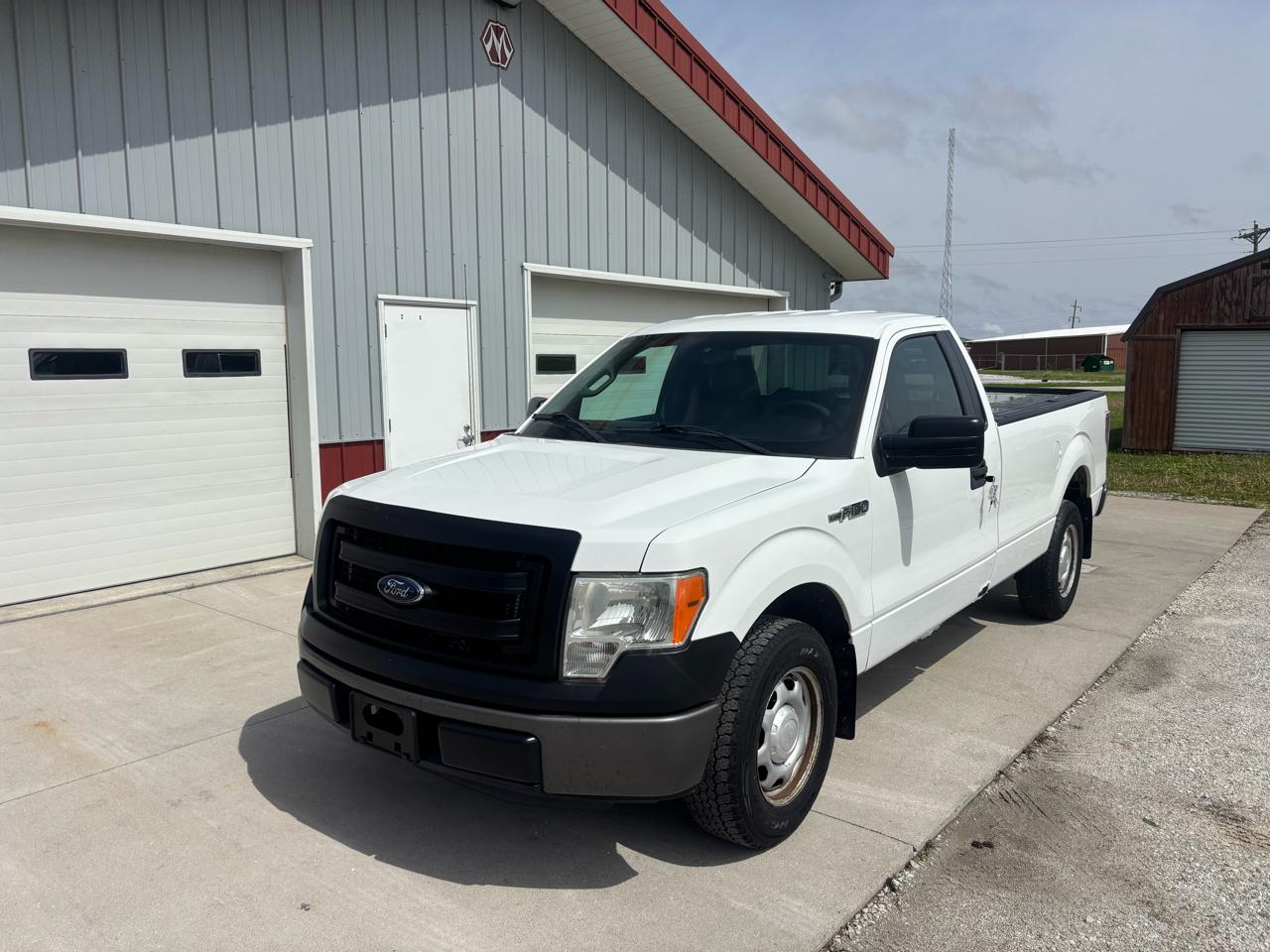 Ford F-150 XLT 8-ft. Bed 2WD 2013