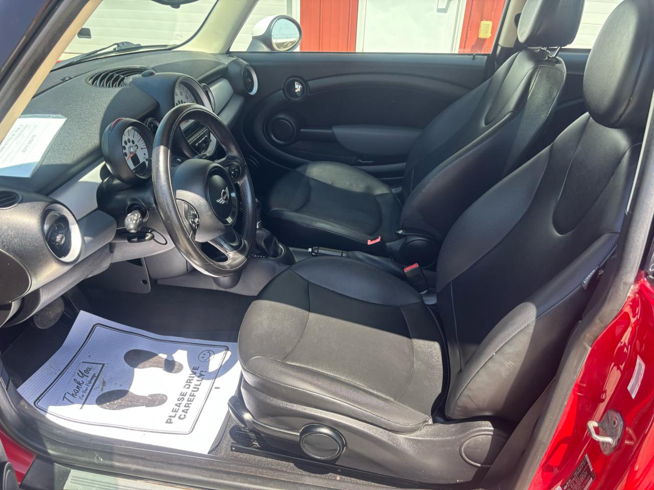 MINI Cooper Base 2012