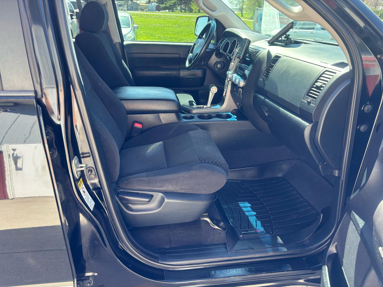 Toyota Tundra Tundra-Grade 5.7L FFV Double Cab 4WD 2010