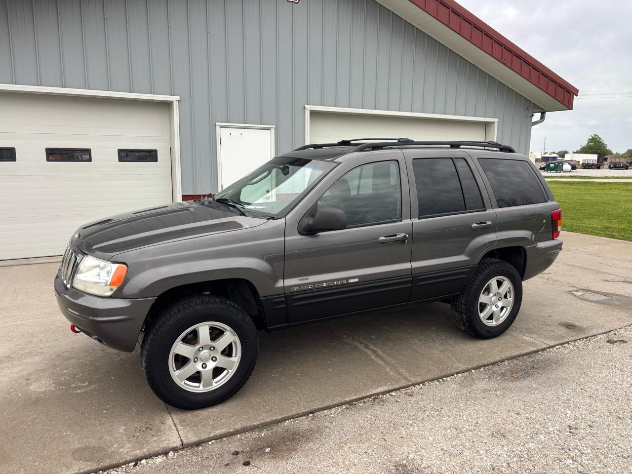 2002 Jeep Grand Cherokee's photo
