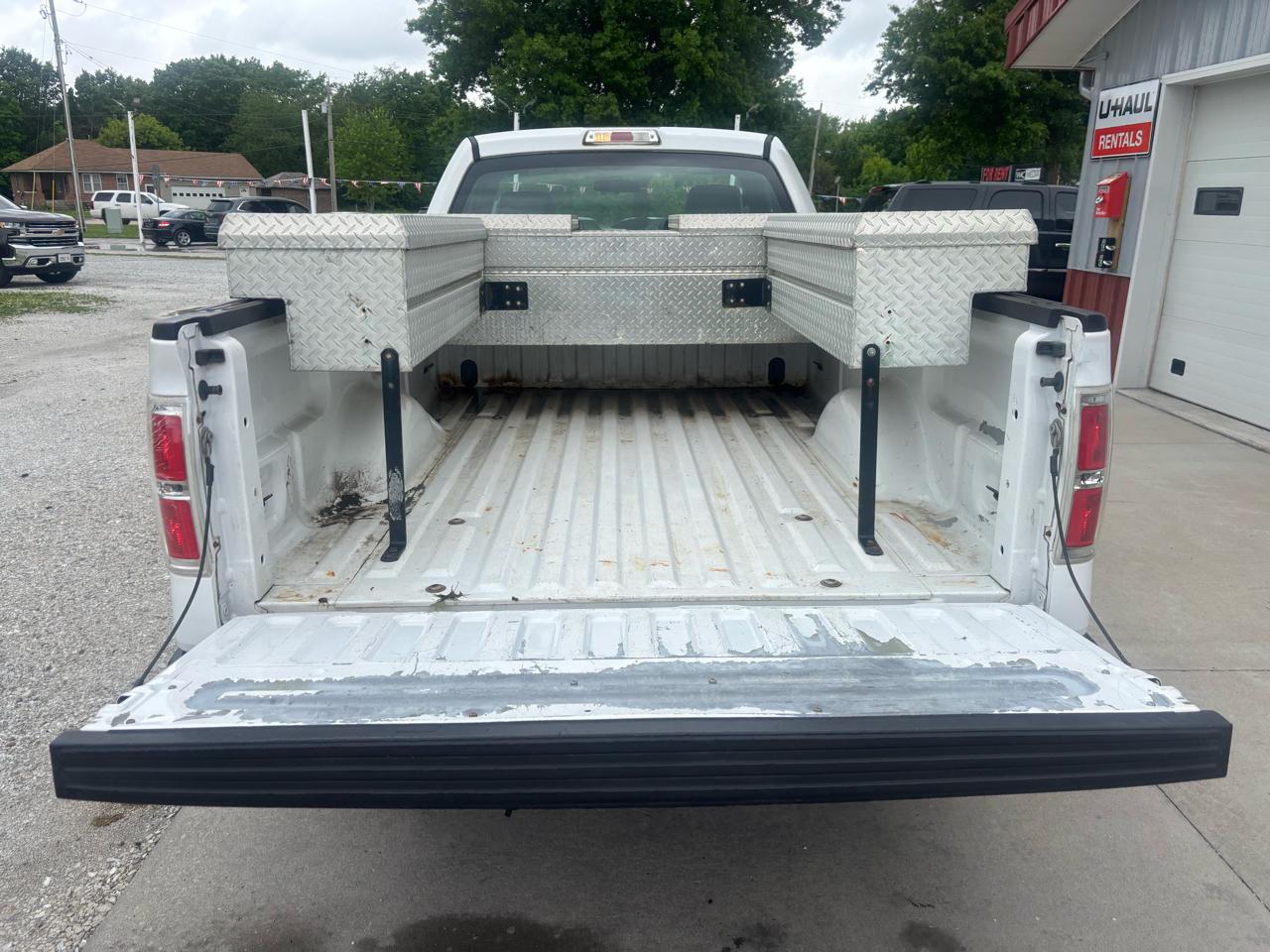 Ford F-150 XL 8-ft. Bed 2WD 2014