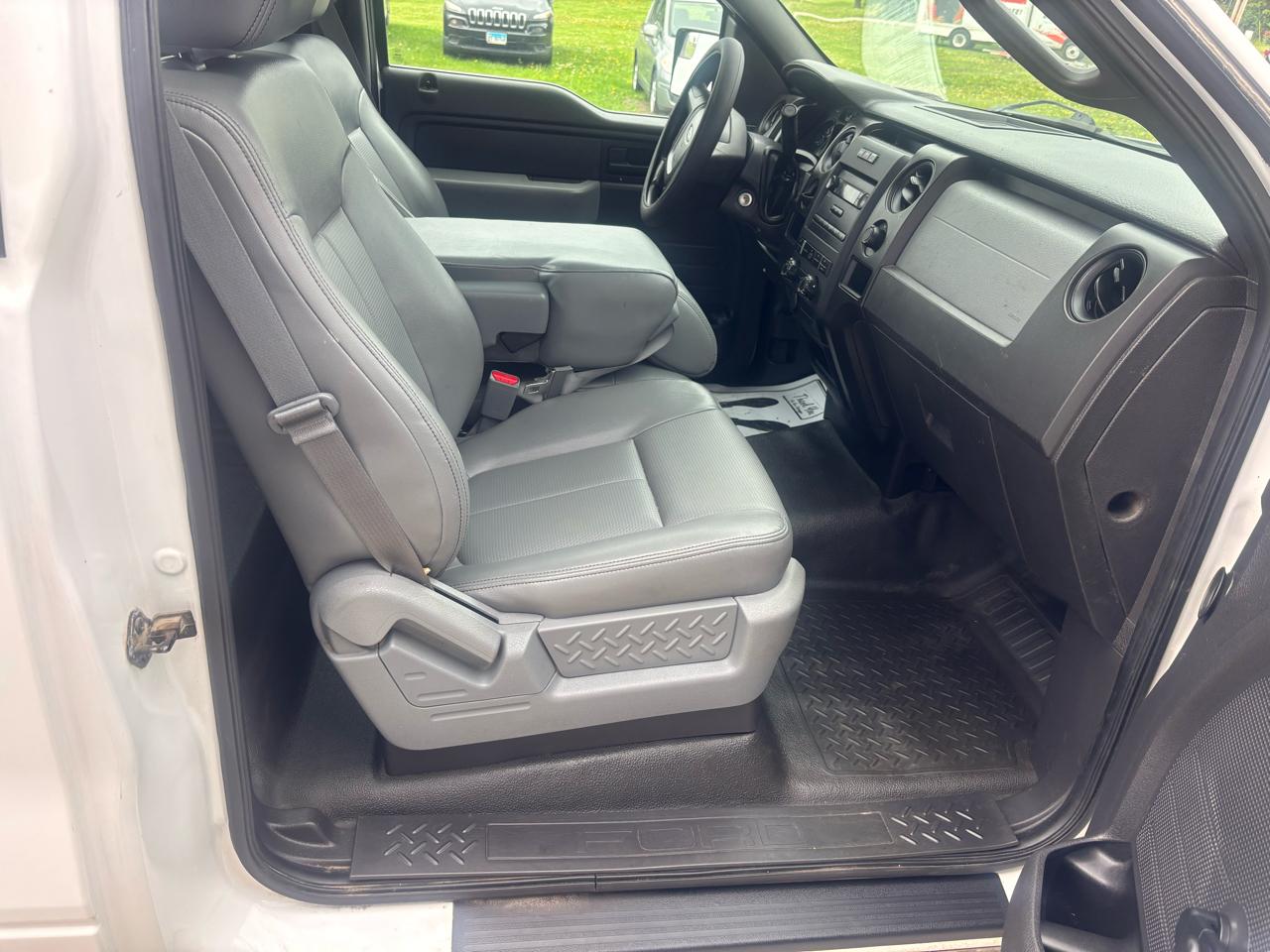 Ford F-150 XL 8-ft. Bed 2WD 2014