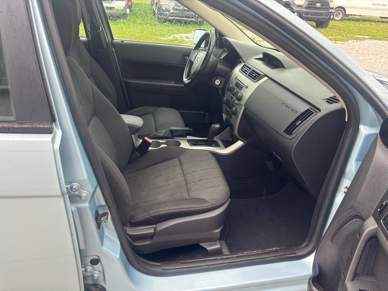 Ford Focus SE Sedan 2008