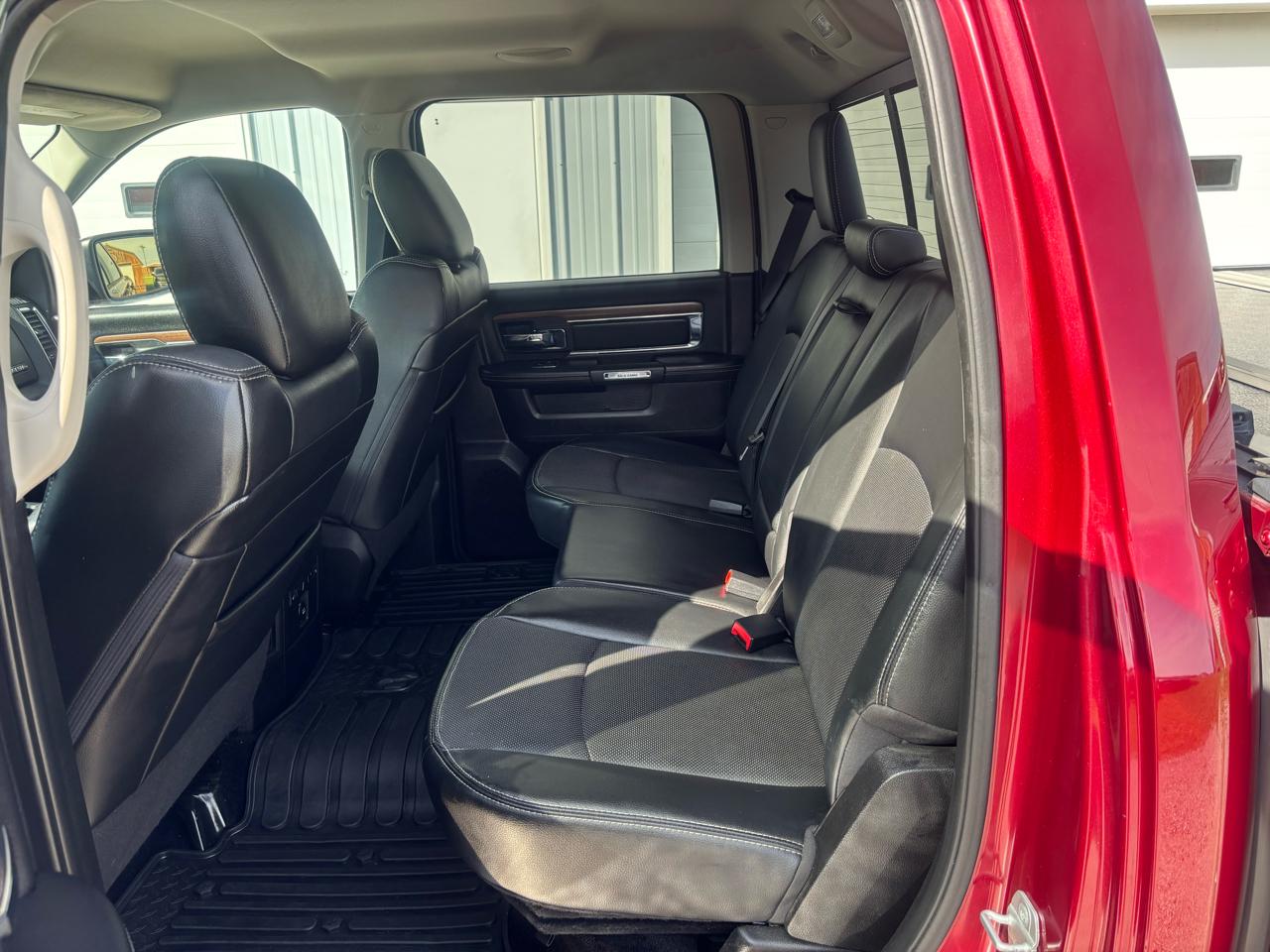 RAM 1500 Laramie Crew Cab SWB 4WD 2014