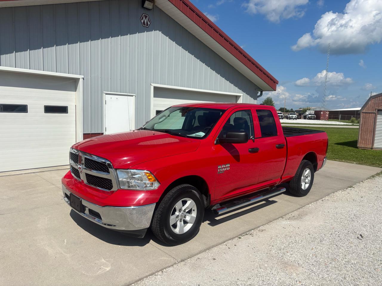 RAM 1500 SLT Quad Cab 4WD 2022