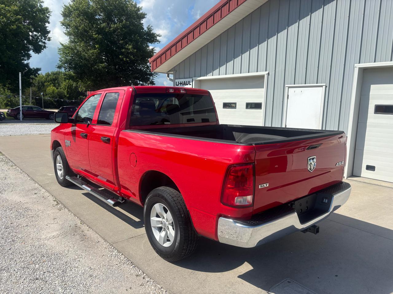 RAM 1500 SLT Quad Cab 4WD 2022