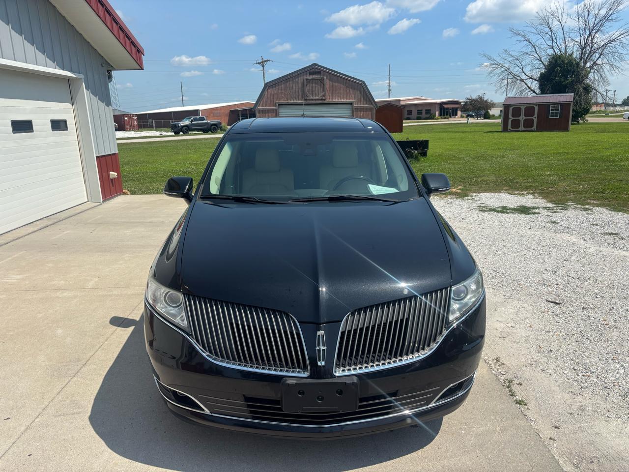 Lincoln MKT 3.5L with EcoBoost AWD 2014