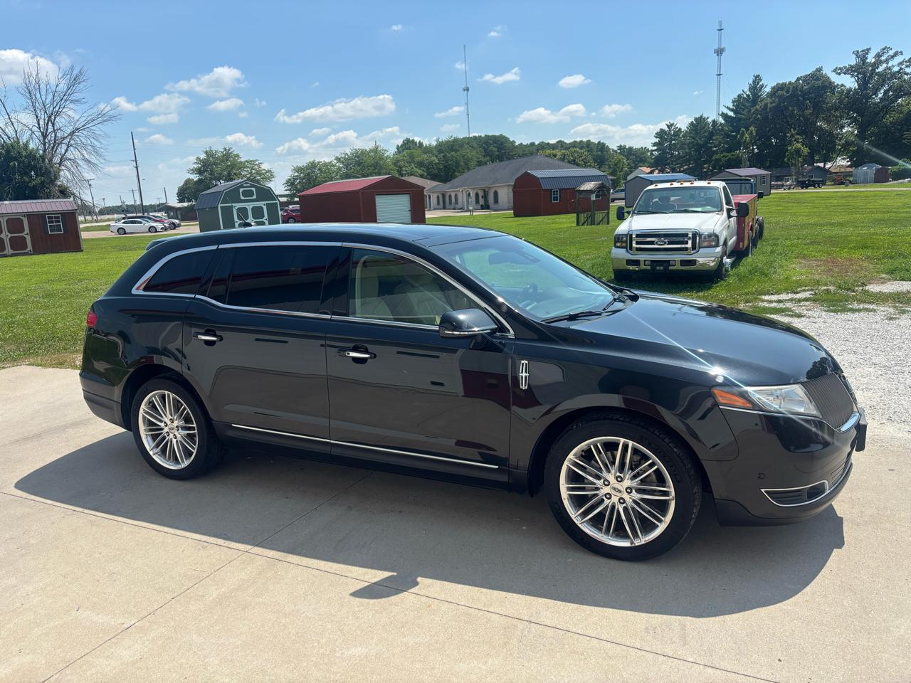 Lincoln MKT 3.5L with EcoBoost AWD 2014