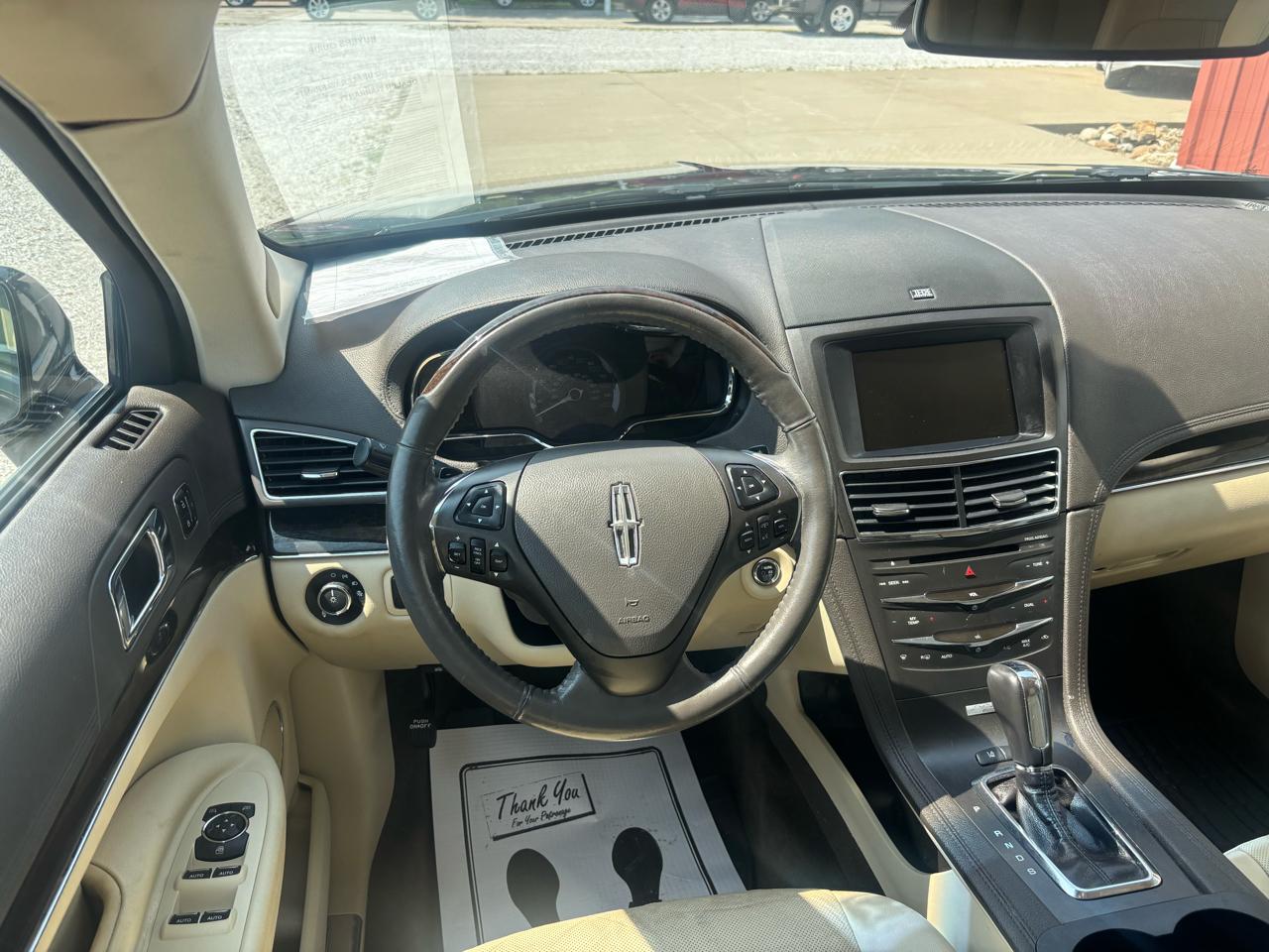 Lincoln MKT 3.5L with EcoBoost AWD 2014
