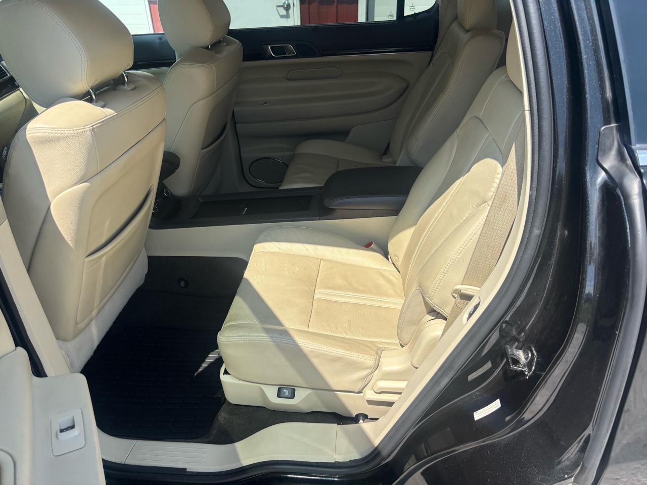 Lincoln MKT 3.5L with EcoBoost AWD 2014