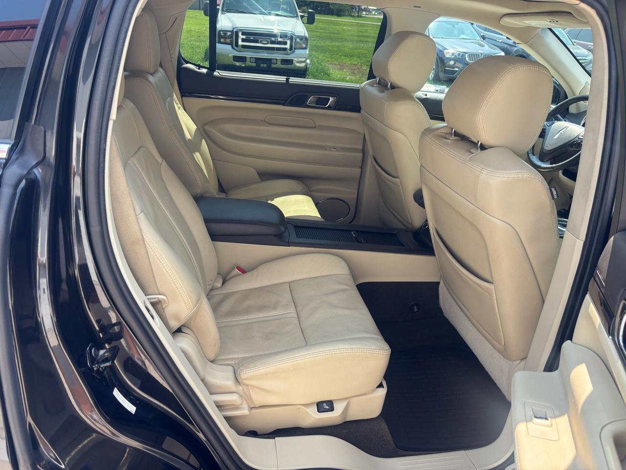 Lincoln MKT 3.5L with EcoBoost AWD 2014