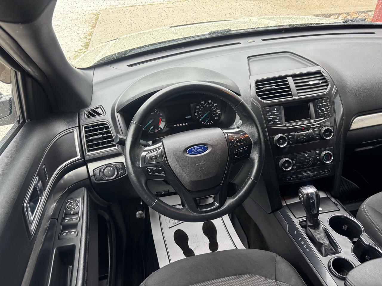 Ford Explorer XLT FWD 2018