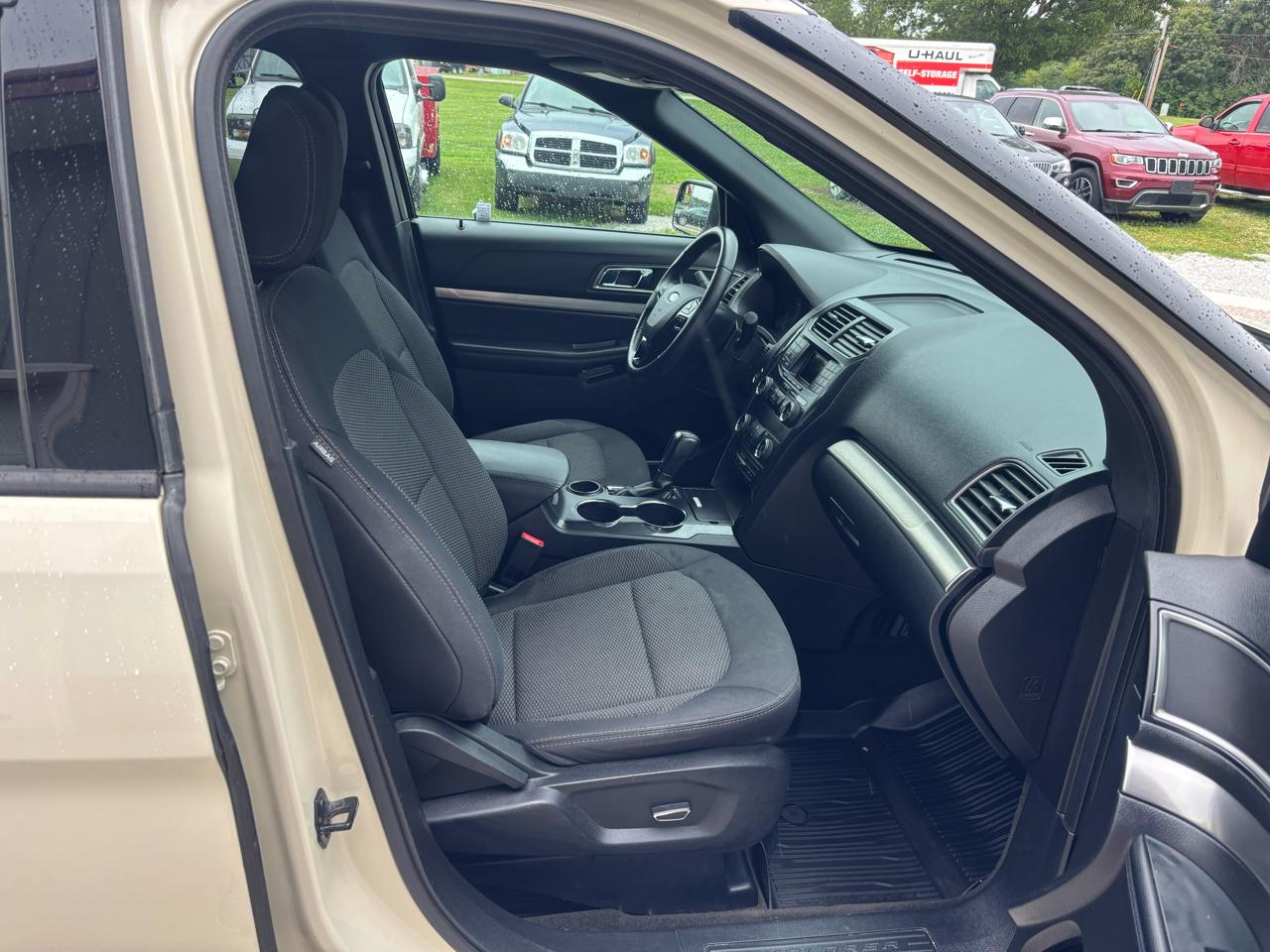 Ford Explorer XLT FWD 2018