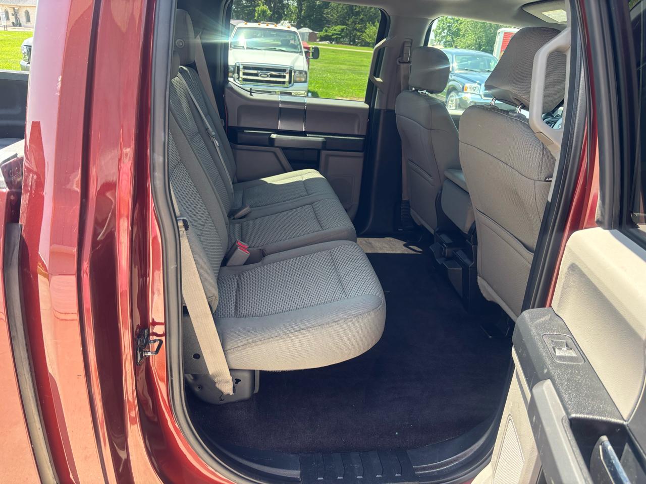 Ford F-150 SuperCrew 139" XLT 4WD 2017