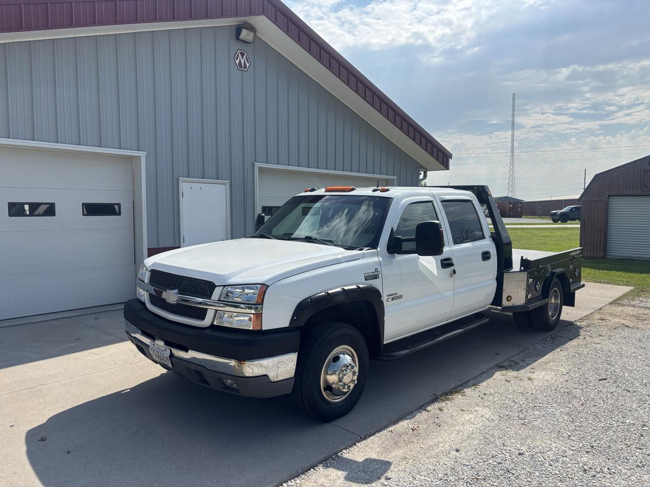 Chevrolet Silverado 3500 Work Truck Crew Cab 4WD 2004