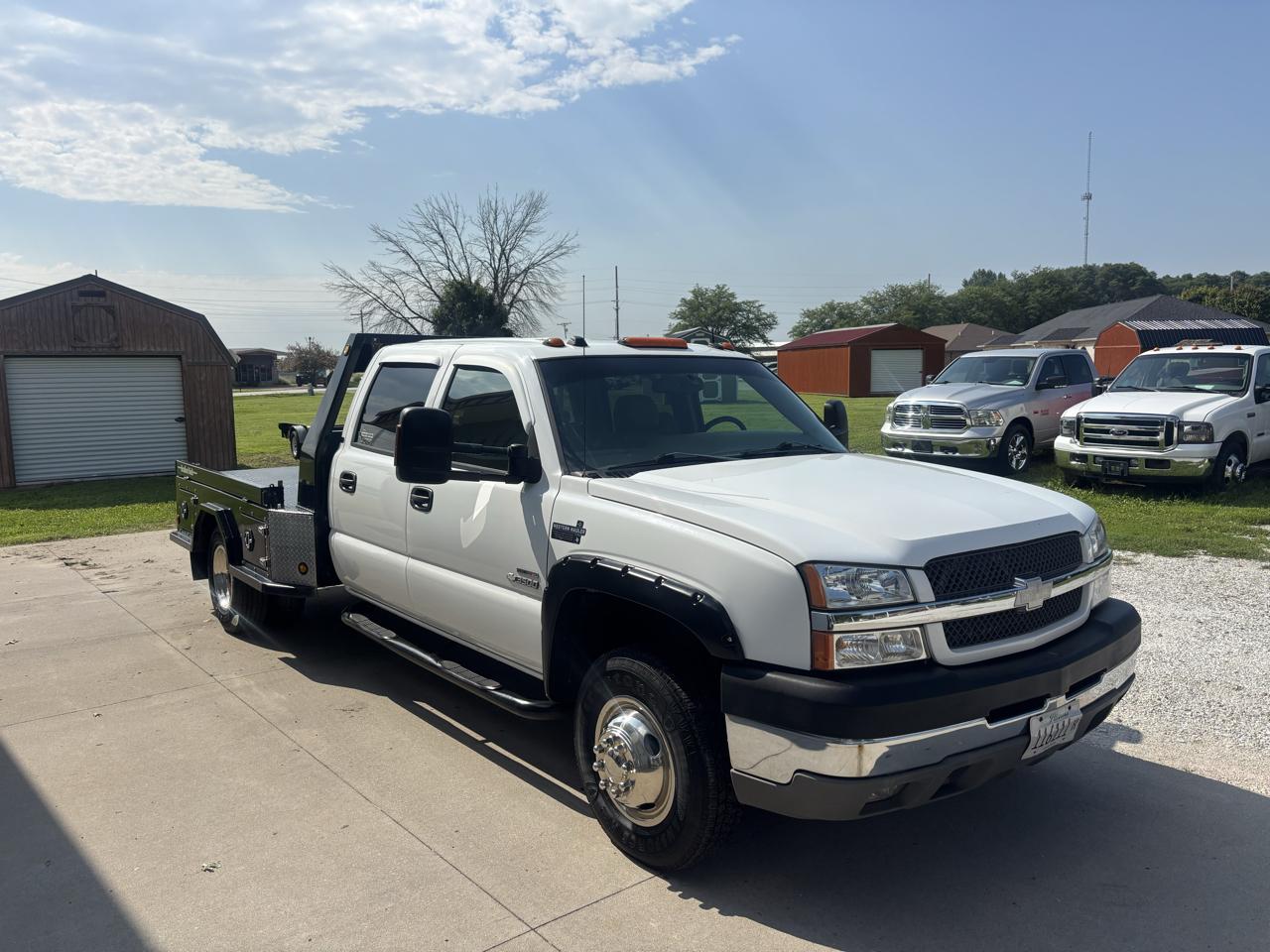 Chevrolet Silverado 3500 Work Truck Crew Cab 4WD 2004
