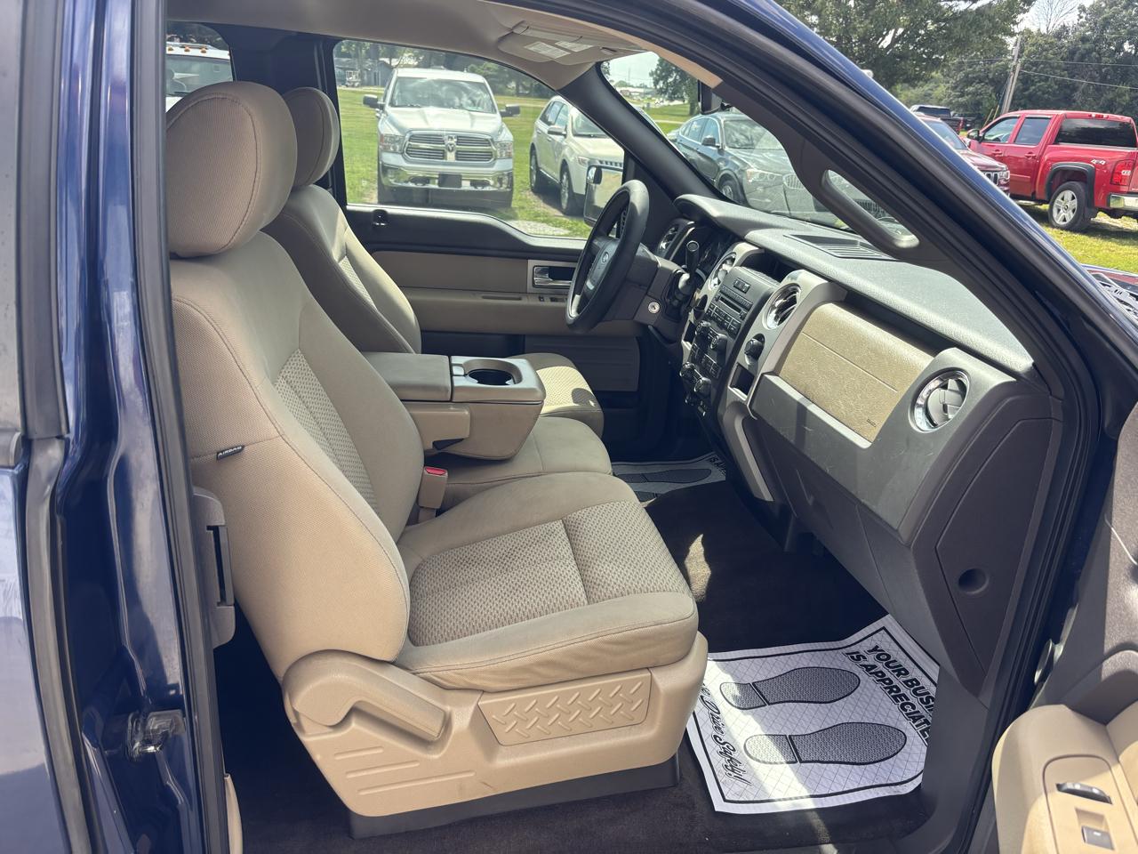 Ford F-150 XLT SuperCab 8-ft. Bed 2WD 2010