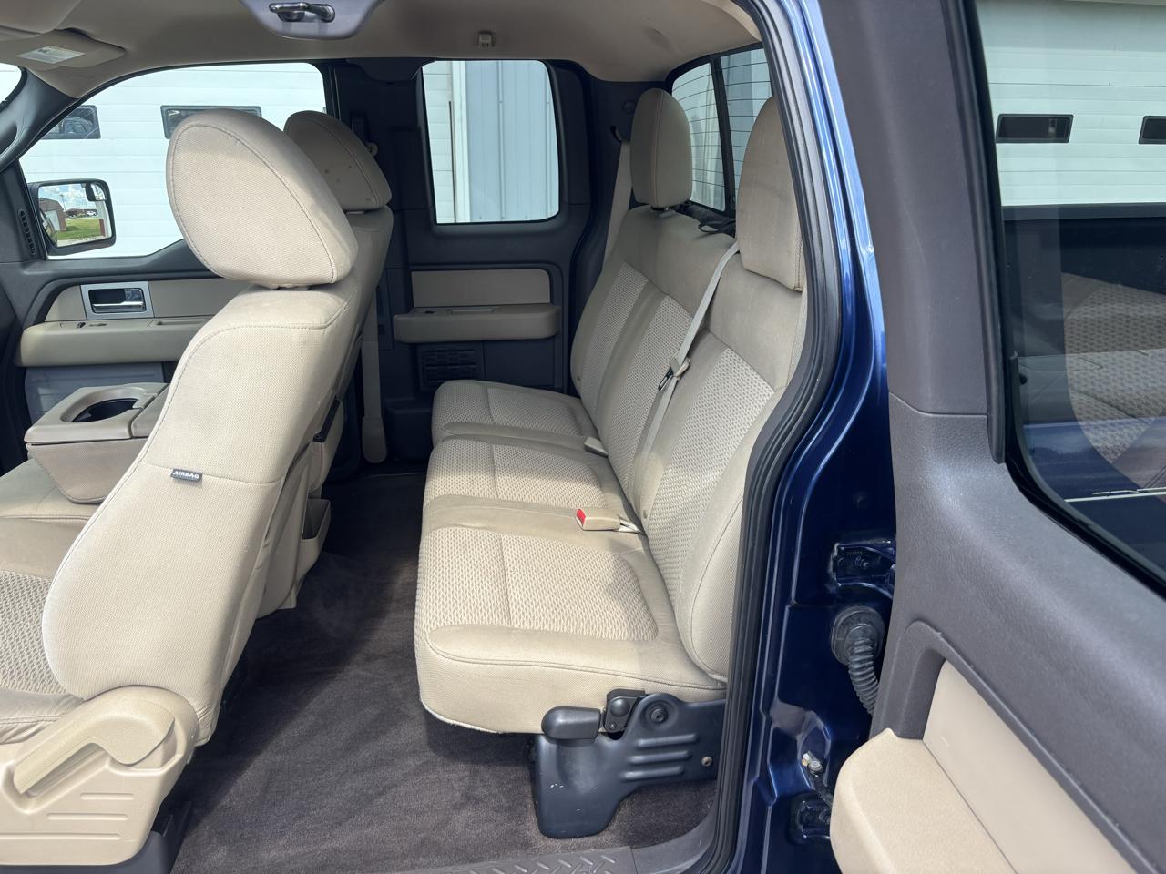 Ford F-150 XLT SuperCab 8-ft. Bed 2WD 2010