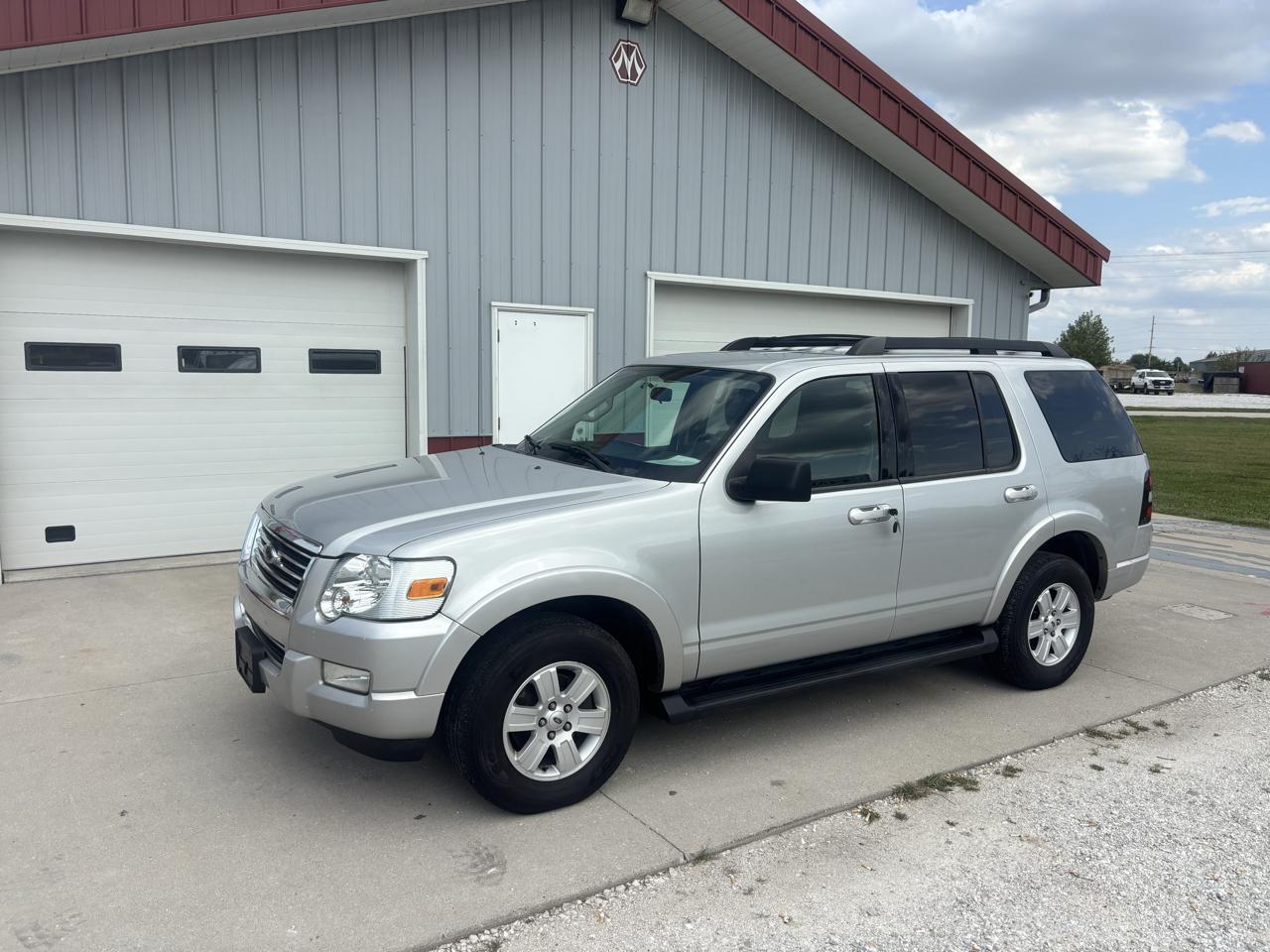 Ford Explorer XLT 4.0L 4WD 2009