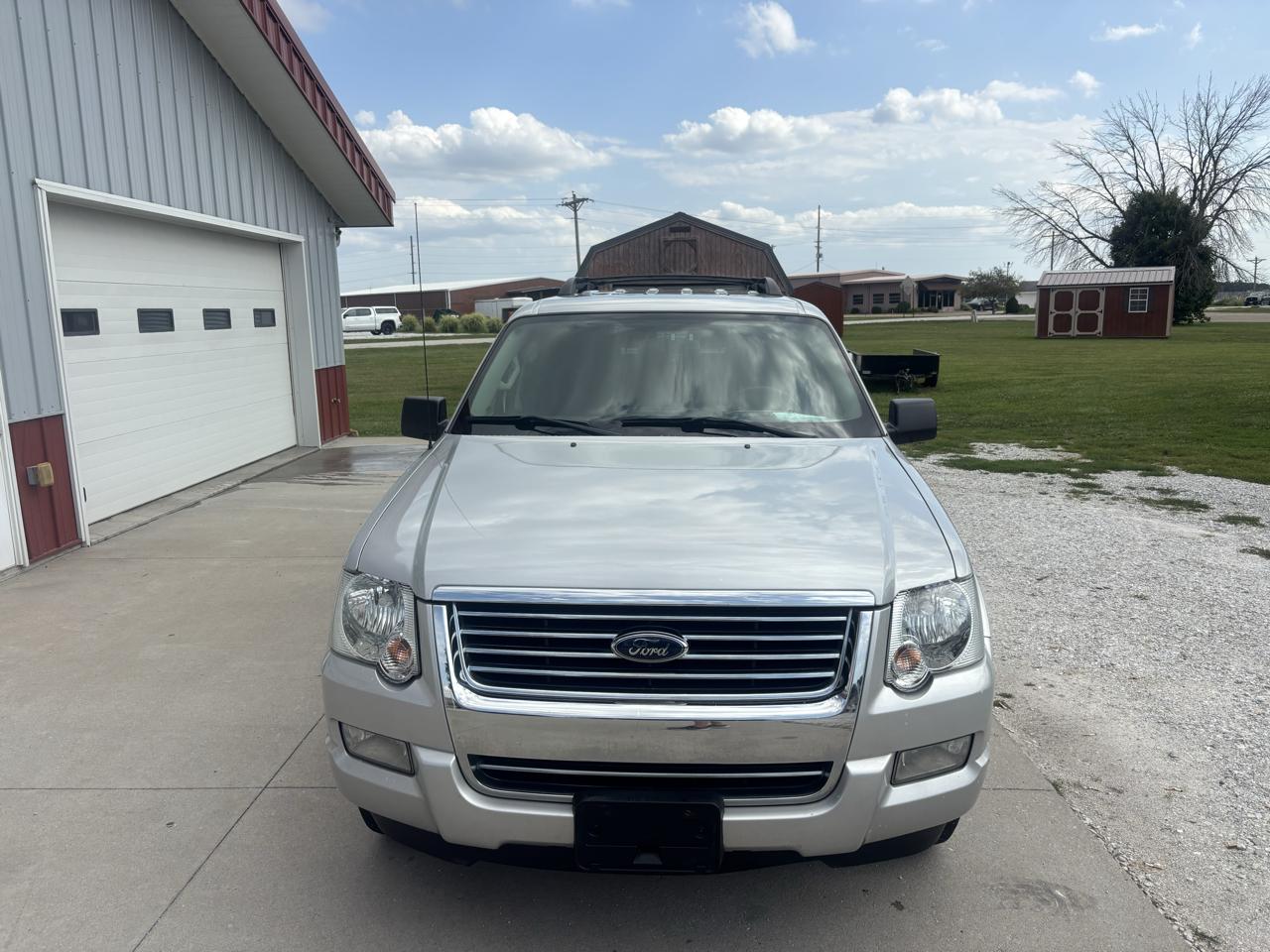 Ford Explorer XLT 4.0L 4WD 2009