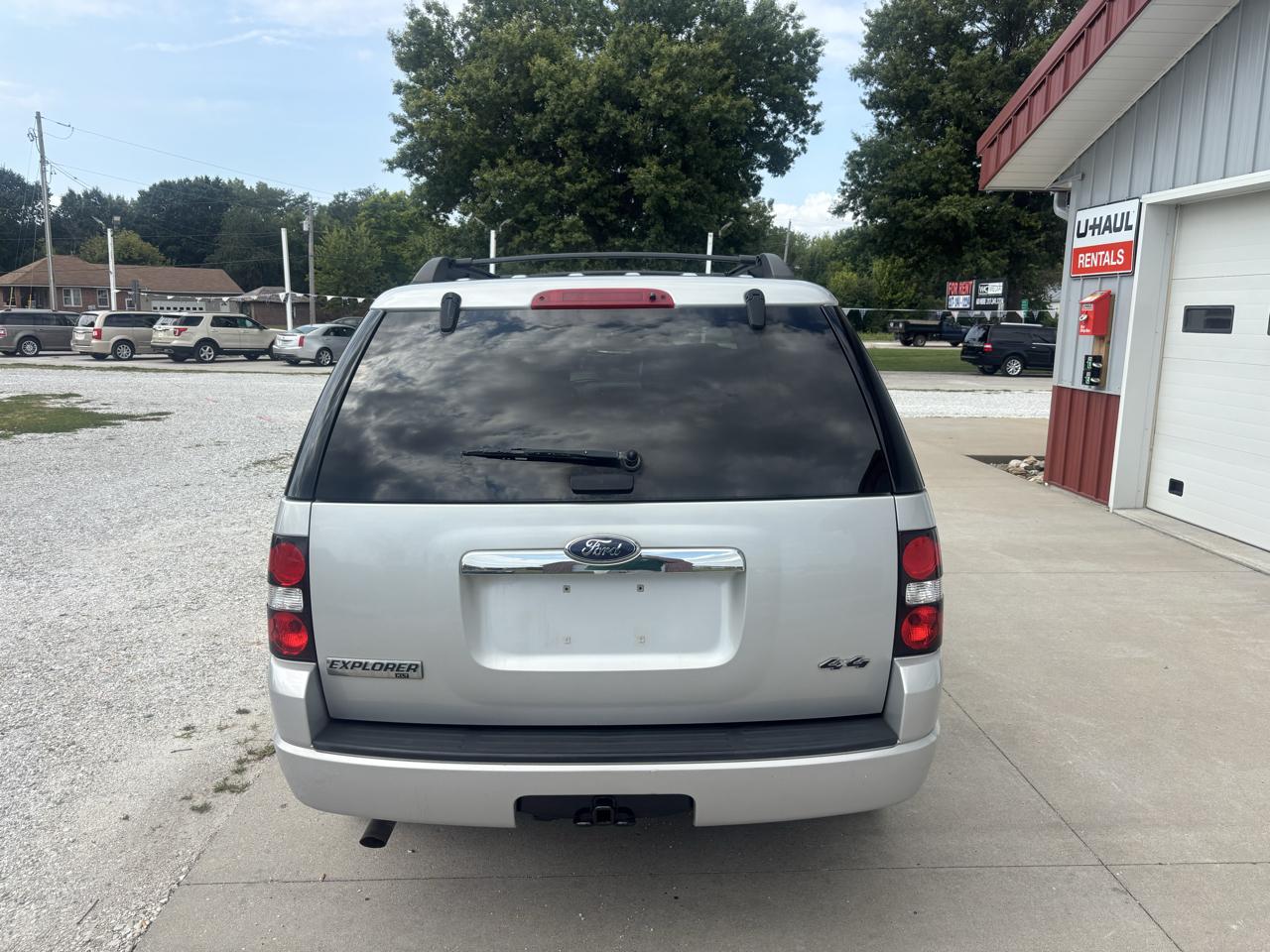 Ford Explorer XLT 4.0L 4WD 2009
