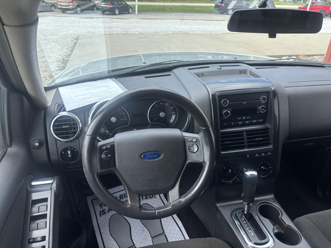 Ford Explorer XLT 4.0L 4WD 2009