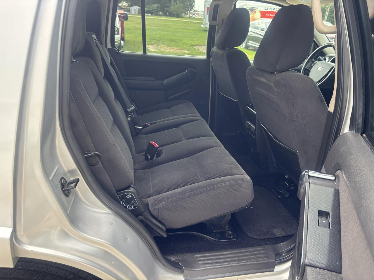 Ford Explorer XLT 4.0L 4WD 2009