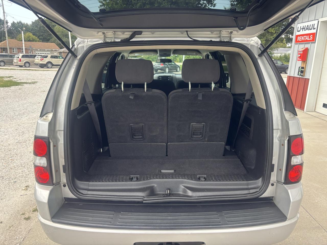 Ford Explorer XLT 4.0L 4WD 2009