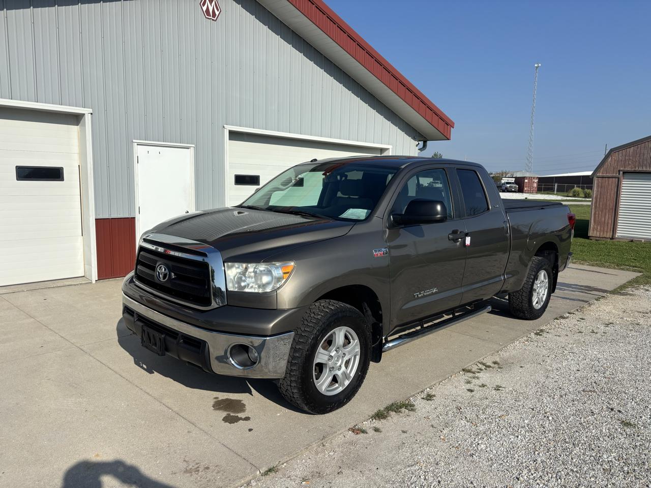 Toyota Tundra Tundra-Grade 5.7L FFV Double Cab 4WD 2011