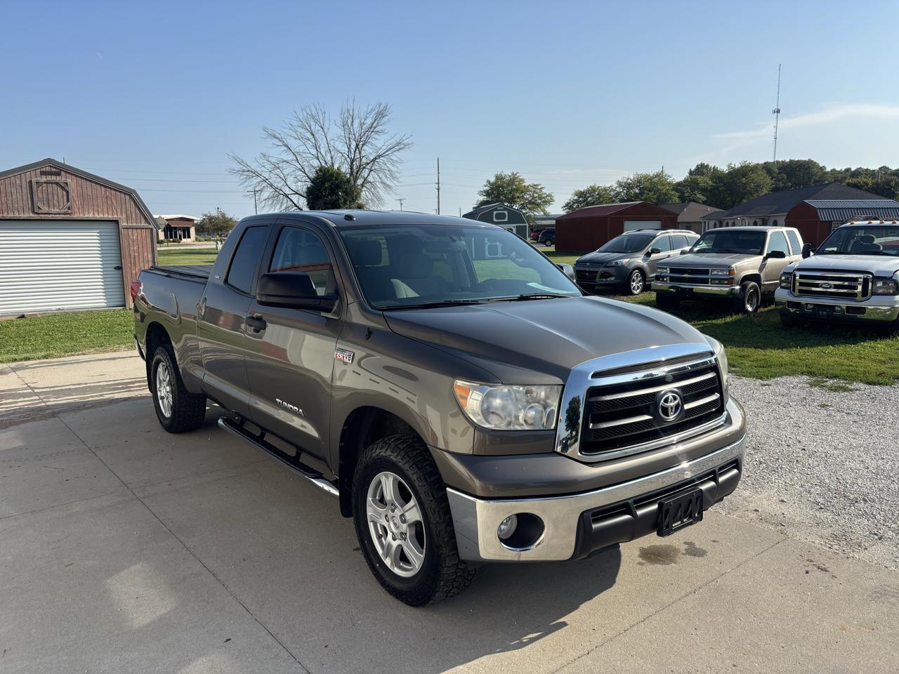 Toyota Tundra Tundra-Grade 5.7L FFV Double Cab 4WD 2011