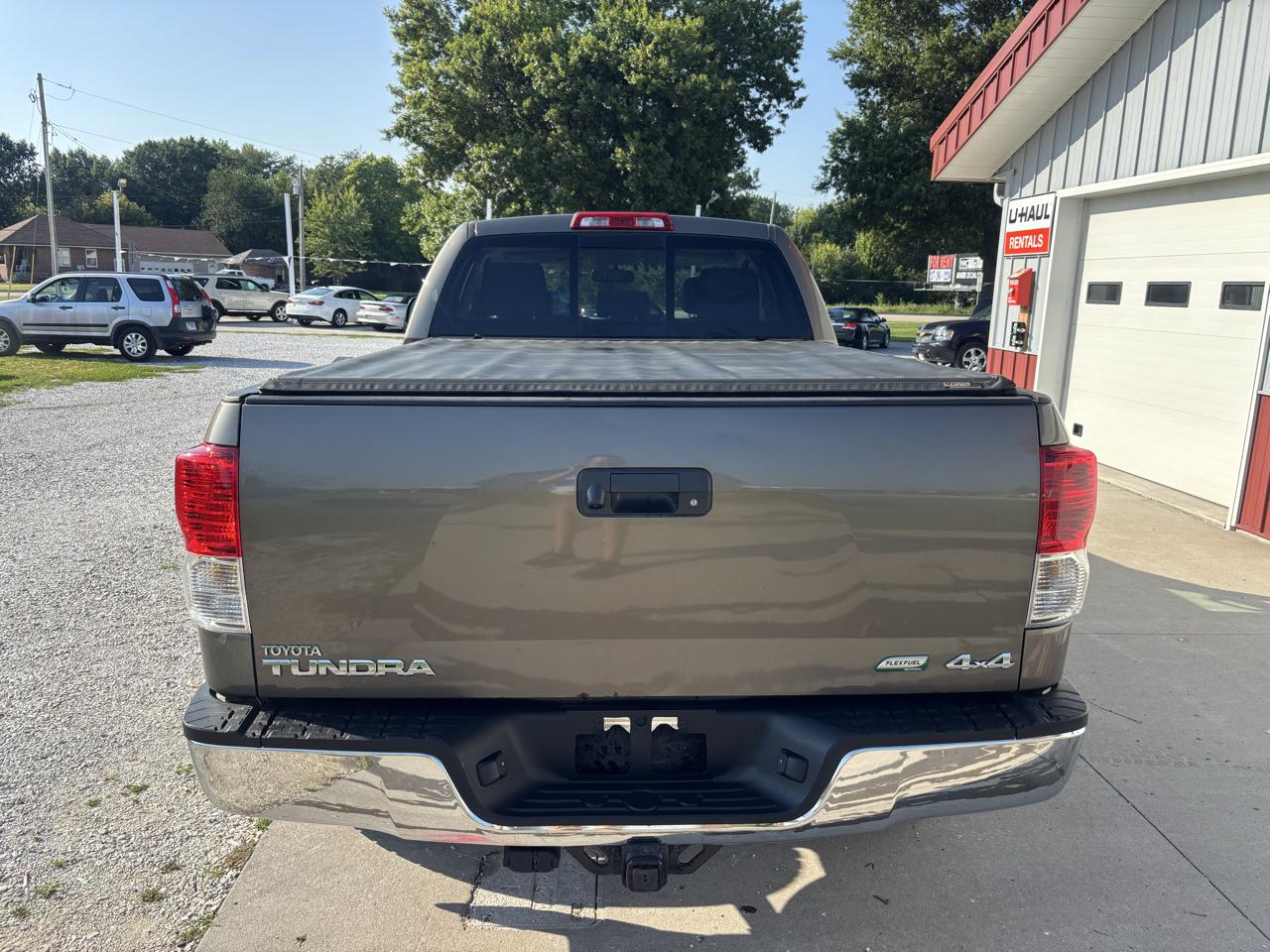 Toyota Tundra Tundra-Grade 5.7L FFV Double Cab 4WD 2011