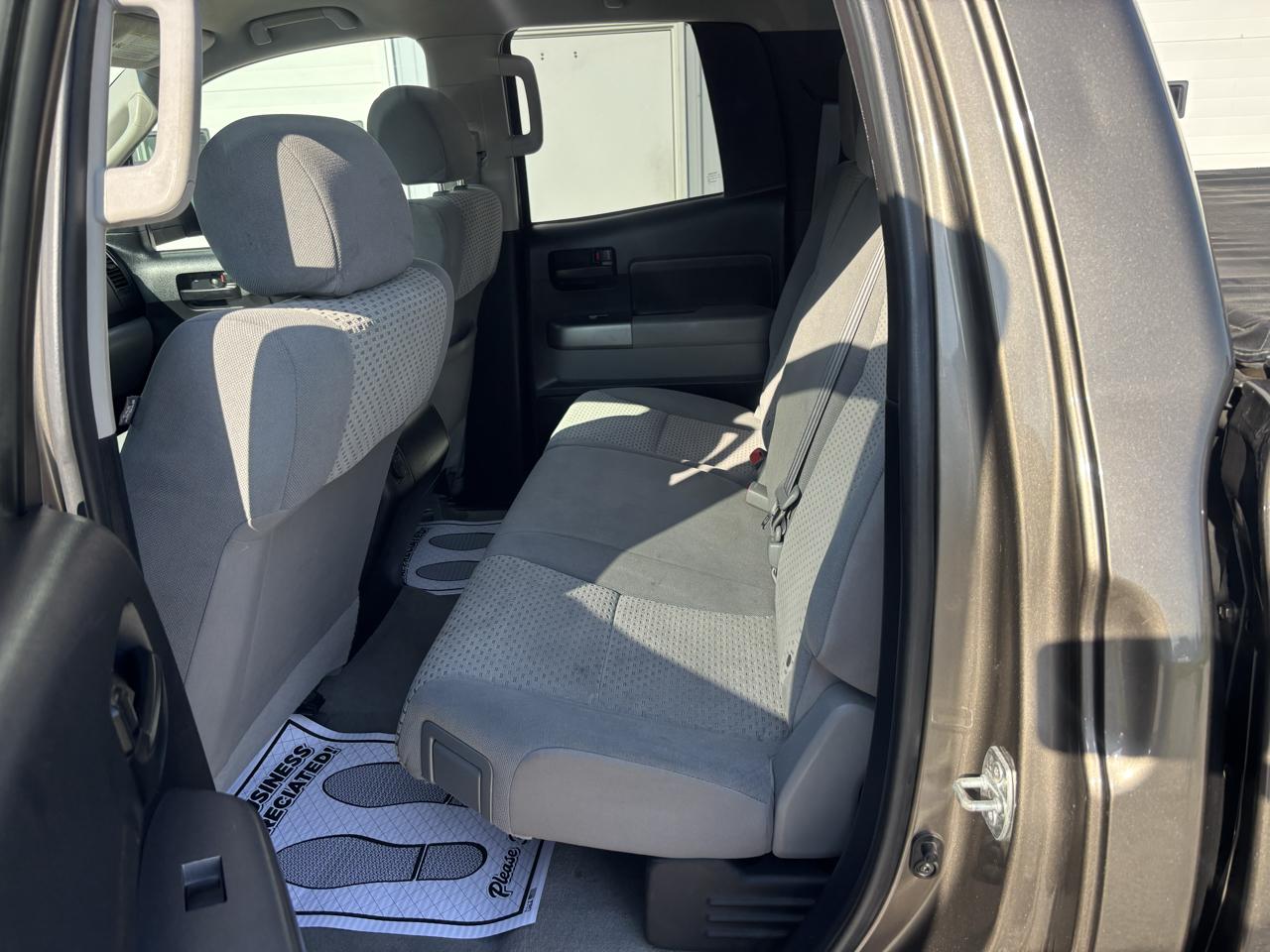 Toyota Tundra Tundra-Grade 5.7L FFV Double Cab 4WD 2011
