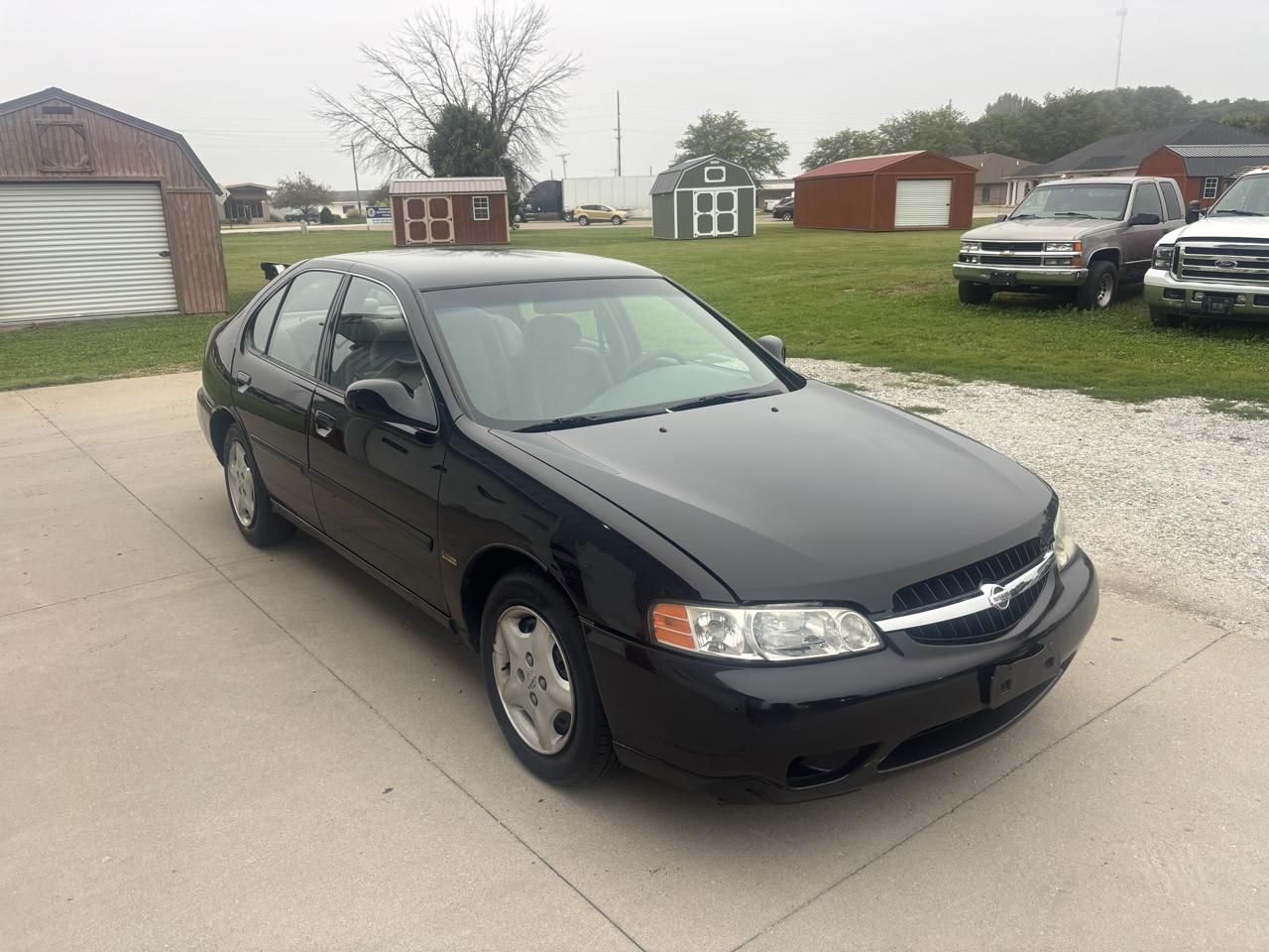 Nissan Altima XE 2001
