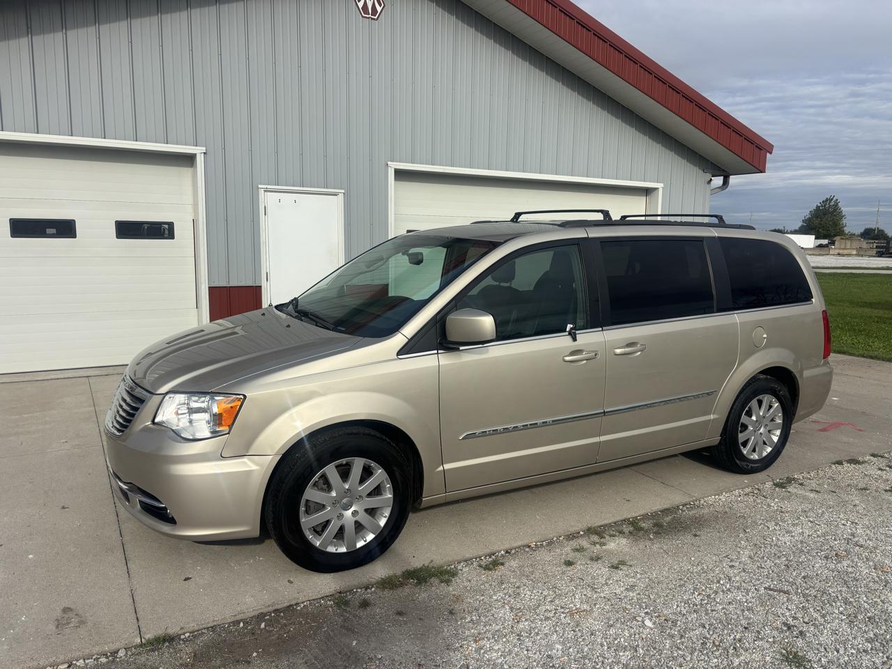 Chrysler Town & Country Touring 2016