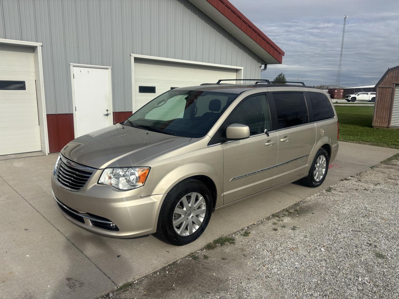 Chrysler Town & Country Touring 2016