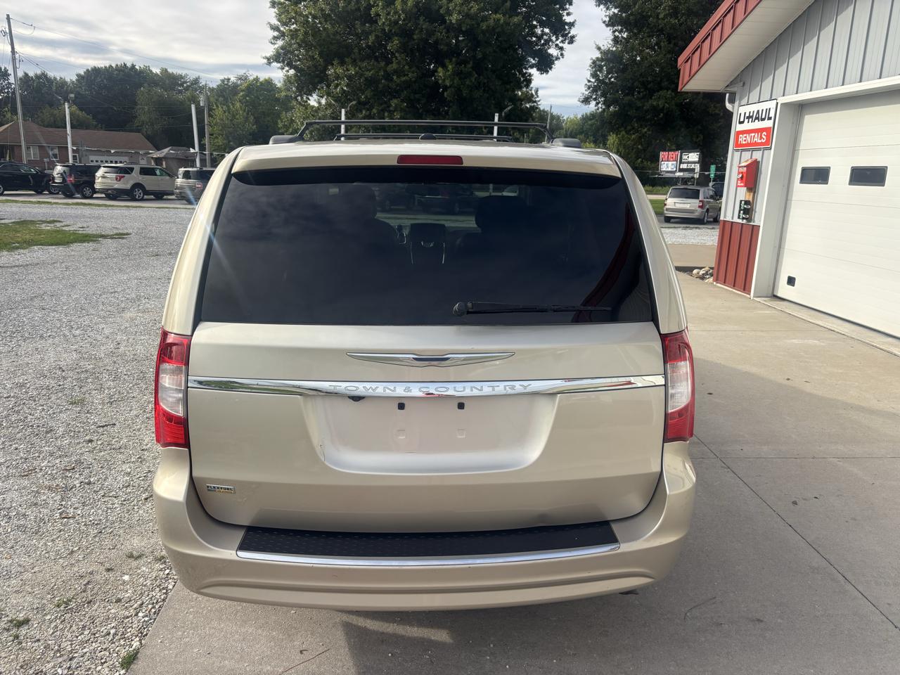 Chrysler Town & Country Touring 2016