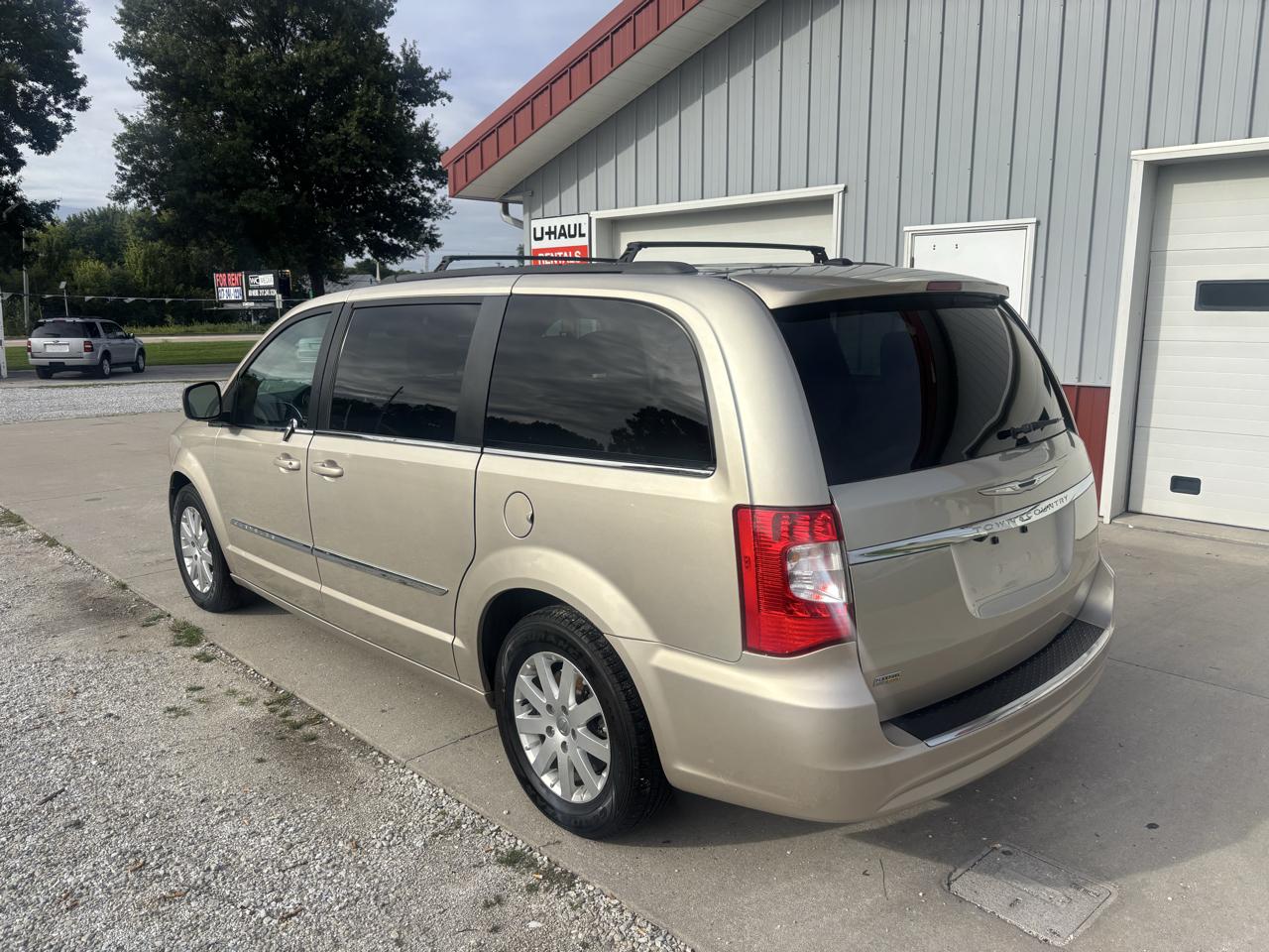 Chrysler Town & Country Touring 2016