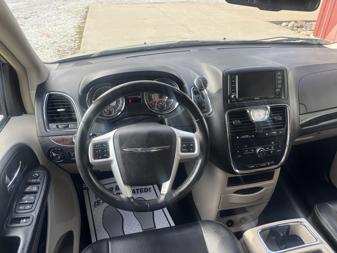 Chrysler Town & Country Touring 2016