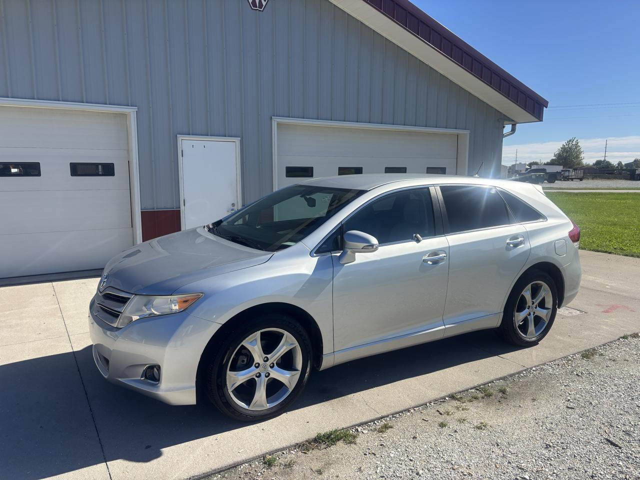 Toyota Venza XLE 4D SUV AWD V6 2014