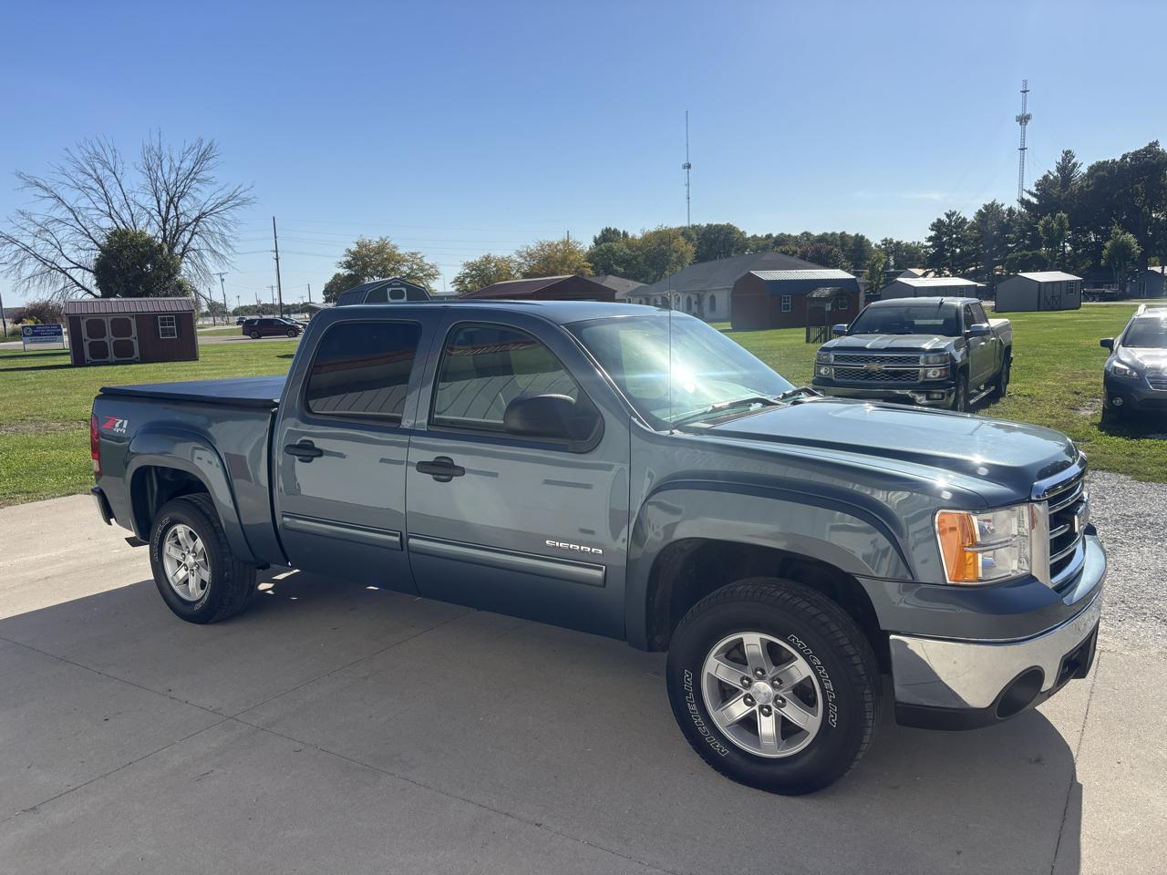GMC Sierra 1500 SLE Crew Cab 4WD 2013