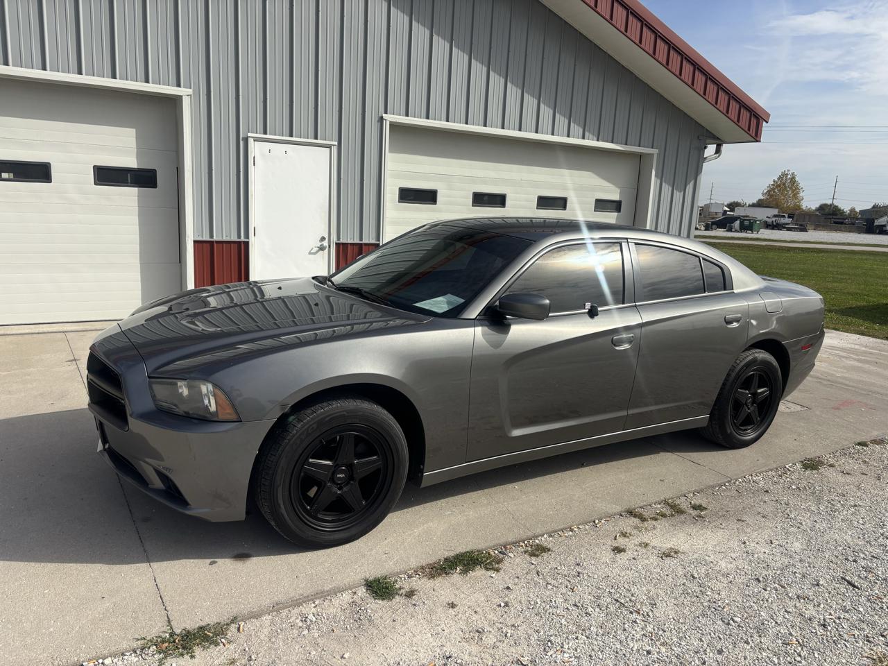 Dodge Charger SE 2011